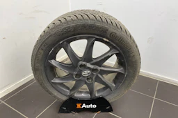 punainen Toyota Yaris 2013 kuva 11.