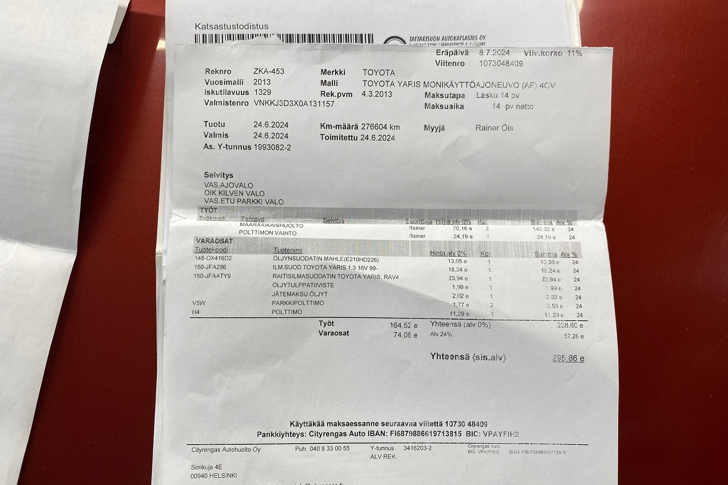 punainen Toyota Yaris 2013 kuva 28.
