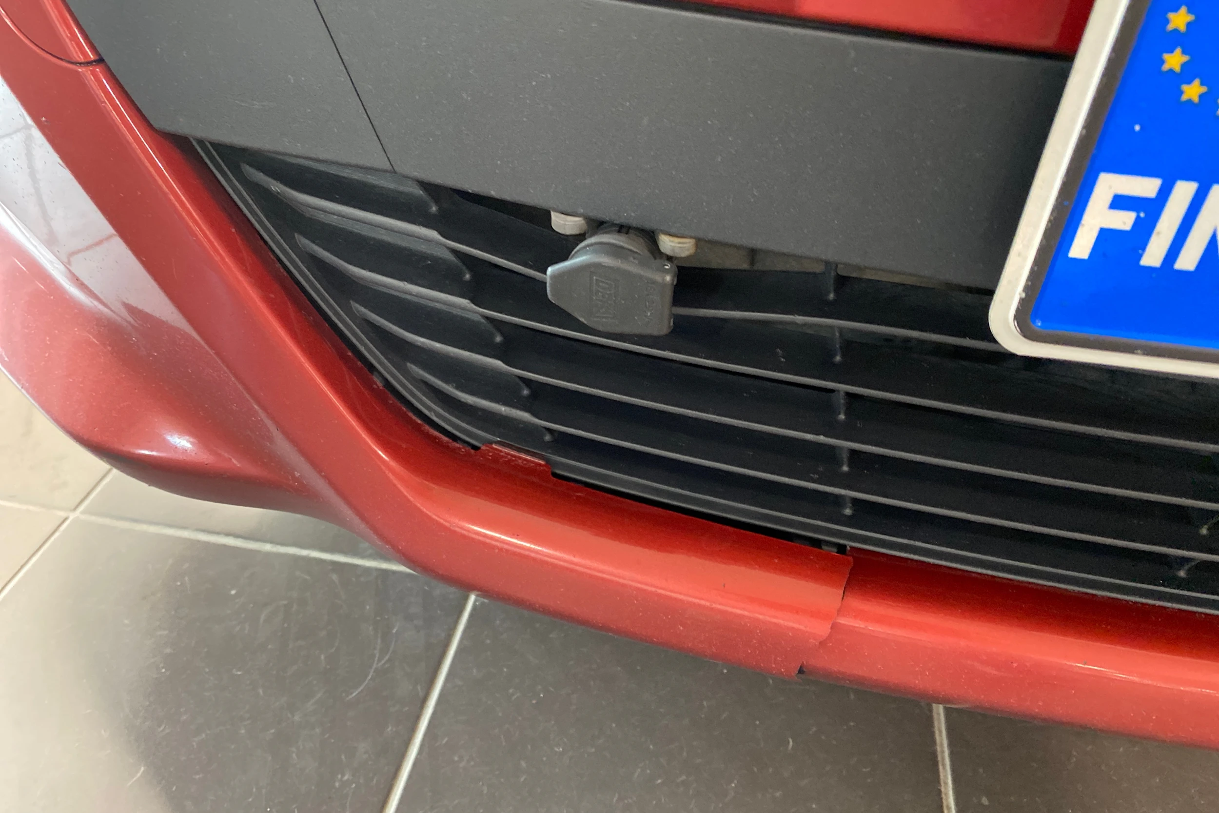 punainen Toyota Yaris 2013 kuva 33.
