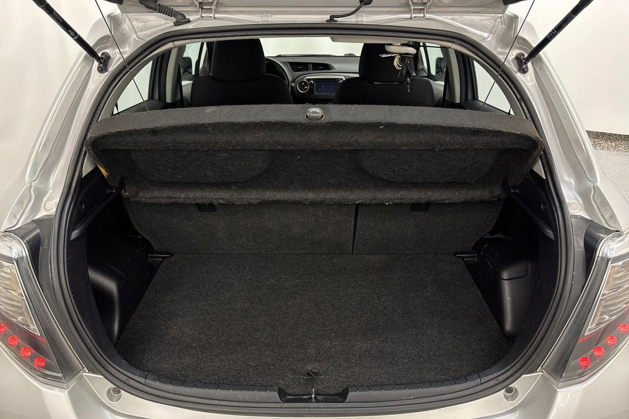 hopea Toyota Yaris 2014 kuva 15.