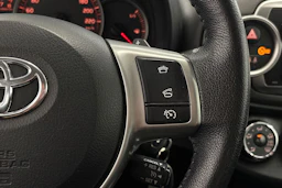 hopea Toyota Yaris 2014 kuva 19.