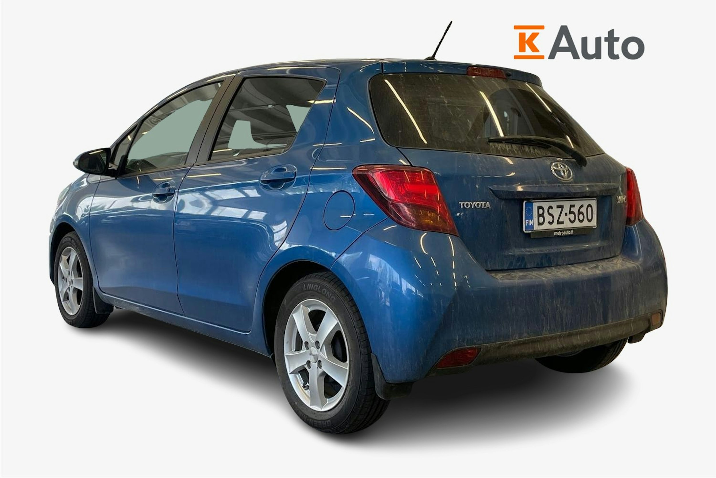 sininen Toyota Yaris 2015 kuva 2.
