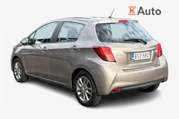 ruskea (beige) Toyota Yaris 2015 kuva 2.
