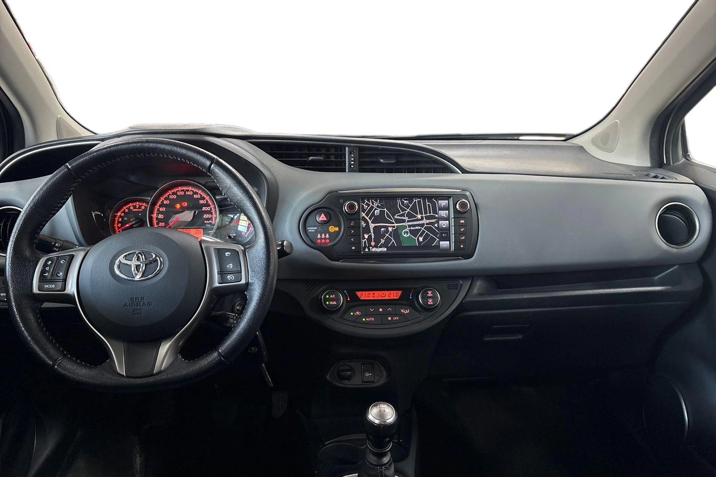 ruskea (beige) Toyota Yaris 2015 kuva 7.