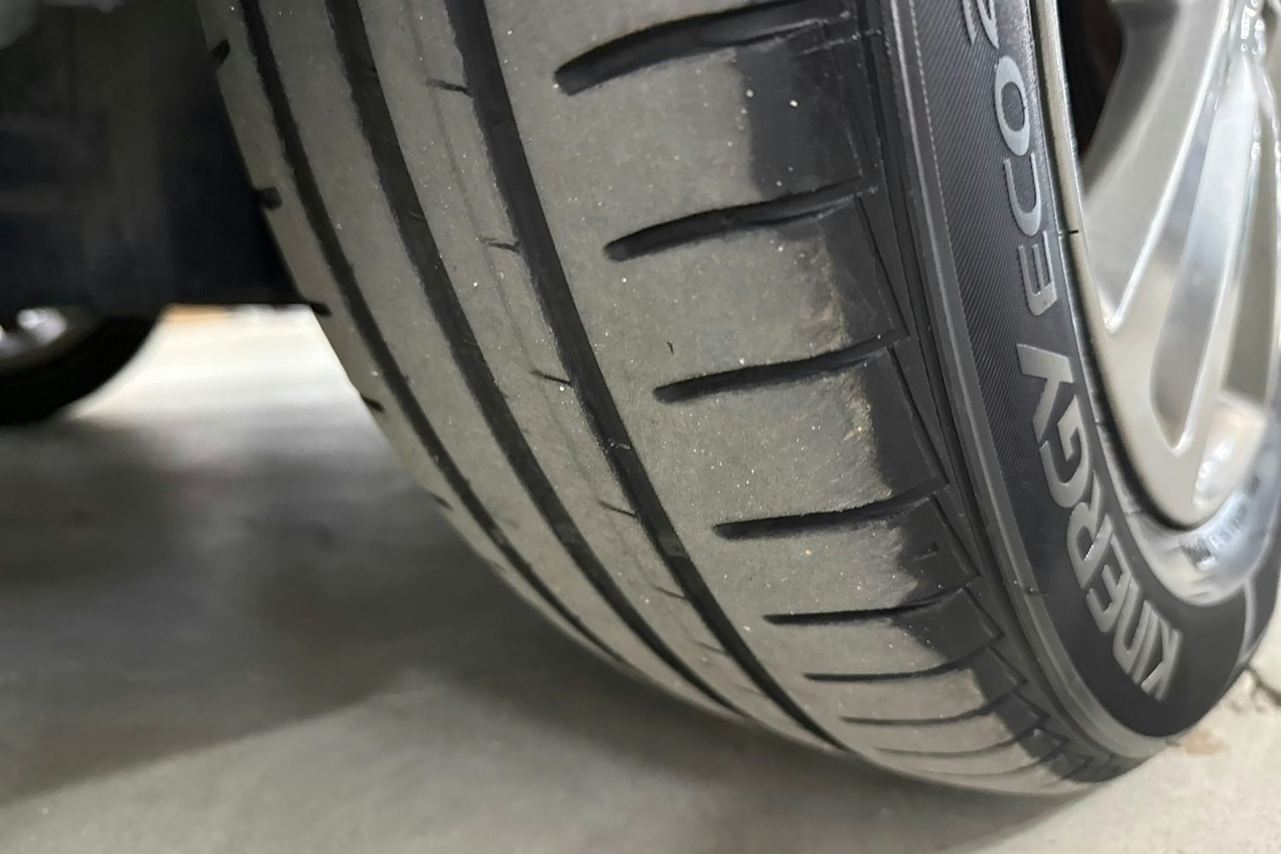 musta Toyota Yaris 2015 kuva 13.