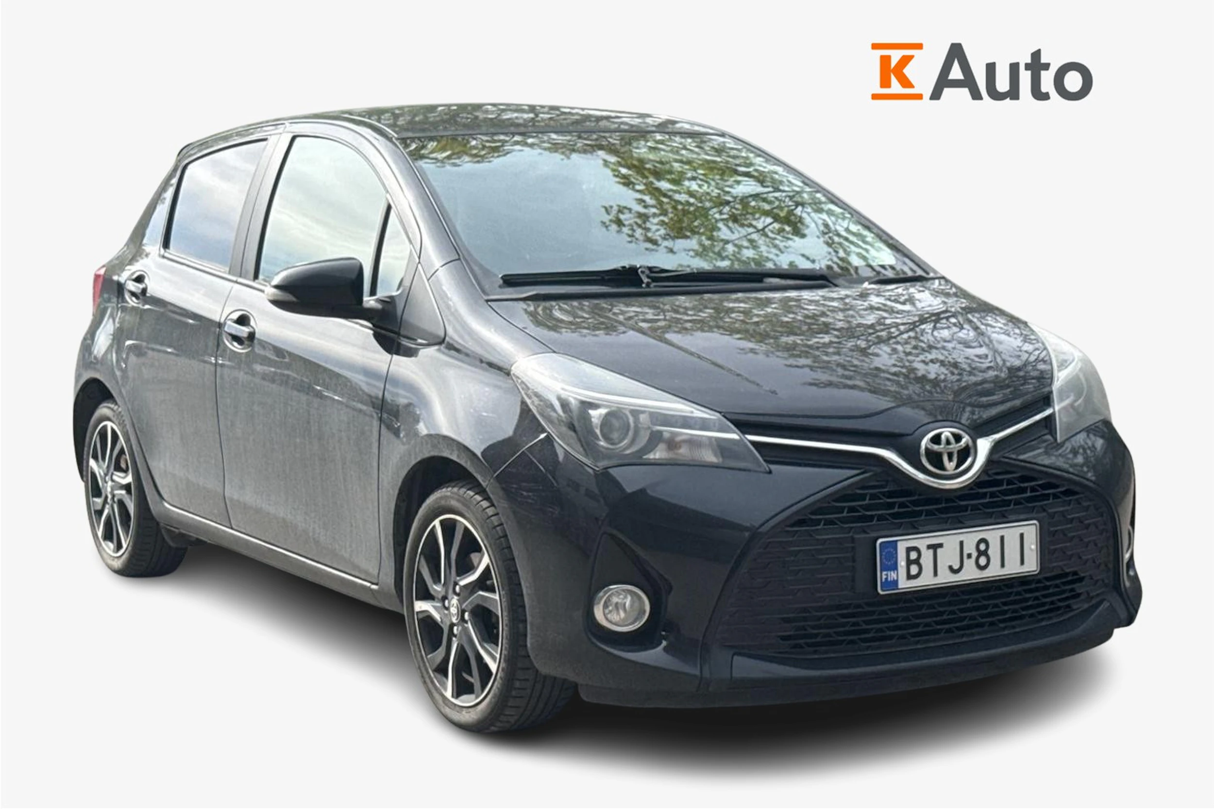musta Toyota Yaris 2015 kuva 1.