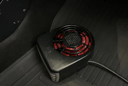 musta Toyota Yaris 2015 kuva 14.