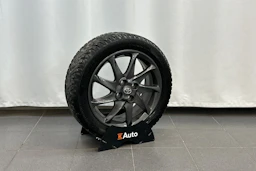 musta Toyota Yaris 2015 kuva 30.