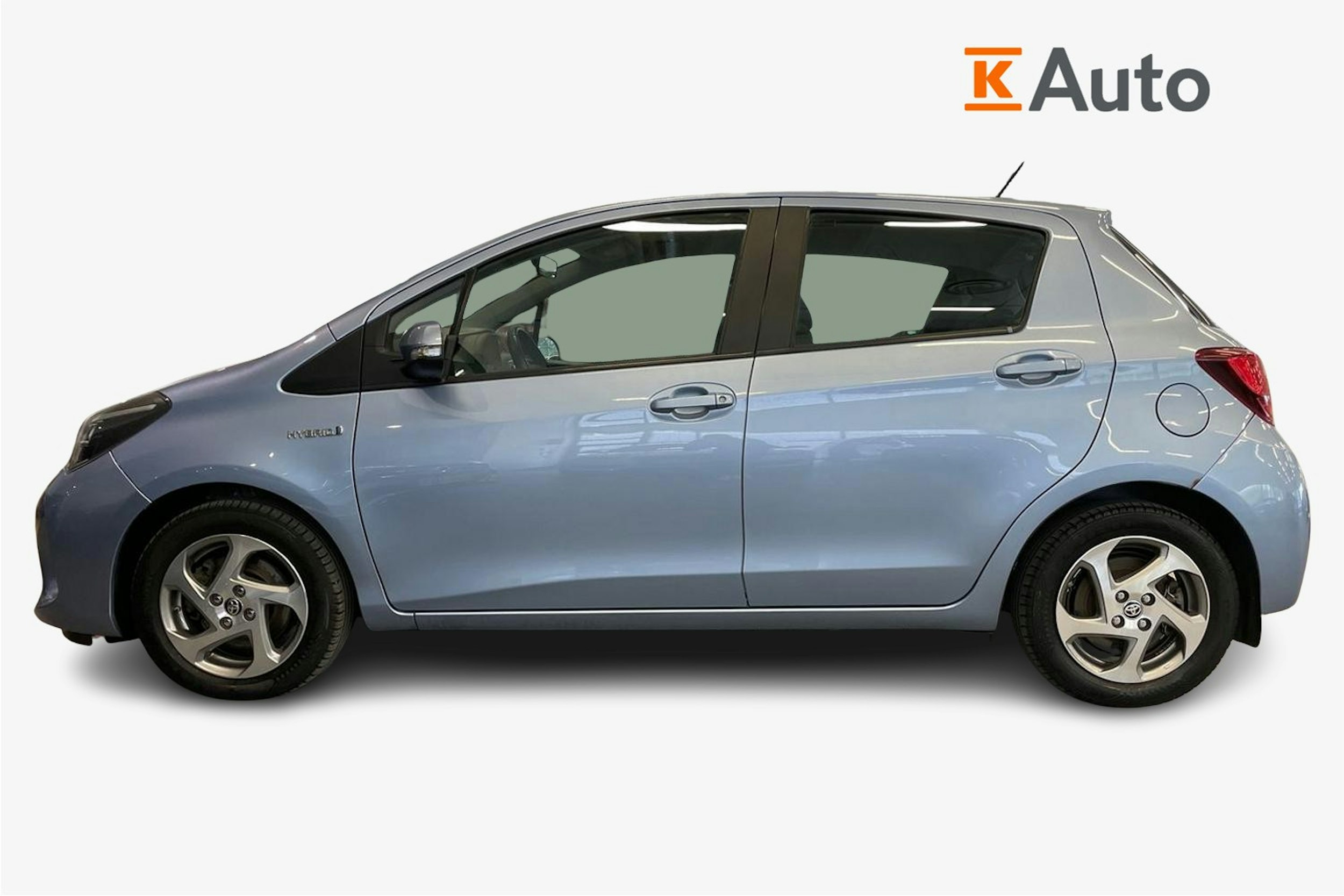 Sininen Toyota Yaris 2015 kuva 6.