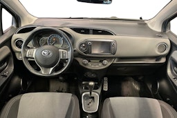 Sininen Toyota Yaris 2015 kuva 9.