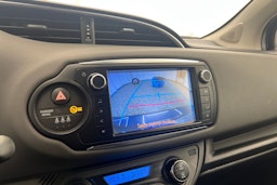 Harmaa Toyota Yaris 2015 kuva 22.