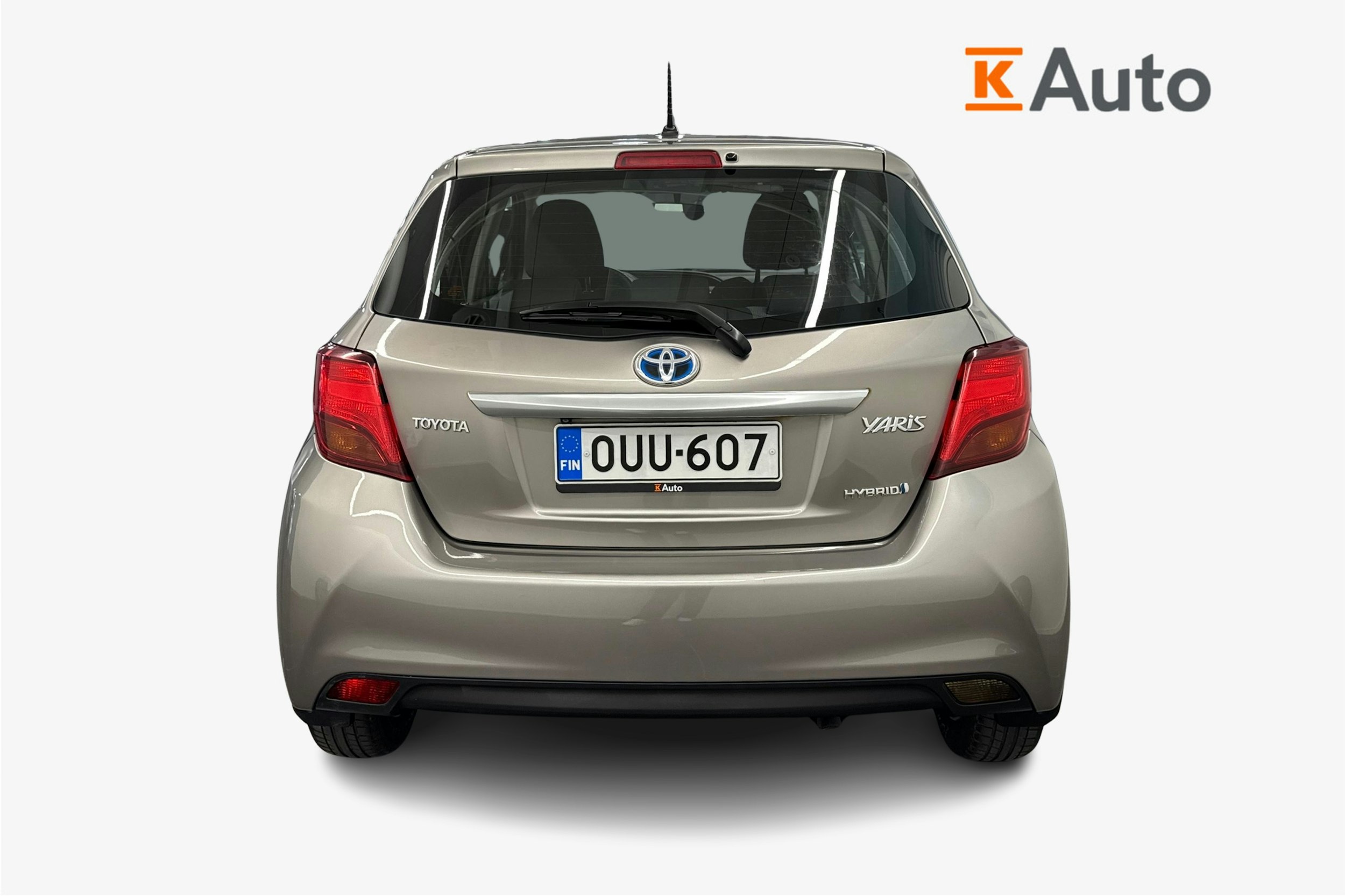 ruskea (beige) Toyota Yaris 2015 kuva 3.