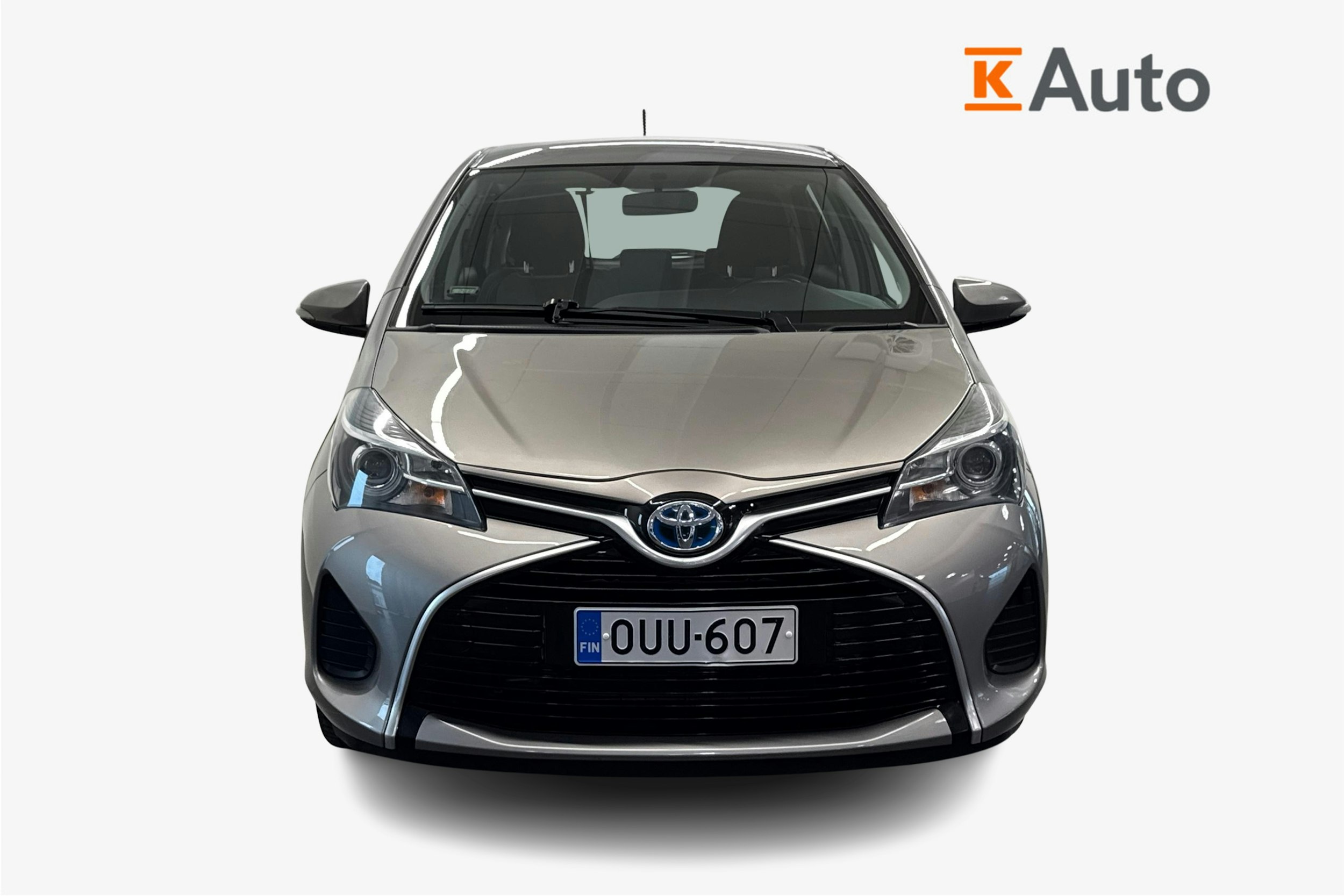 ruskea (beige) Toyota Yaris 2015 kuva 5.