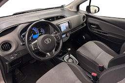 ruskea (beige) Toyota Yaris 2015 kuva 7.