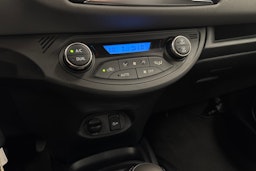 ruskea (beige) Toyota Yaris 2015 kuva 26.