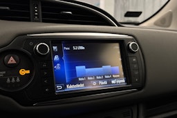 ruskea (beige) Toyota Yaris 2015 kuva 31.