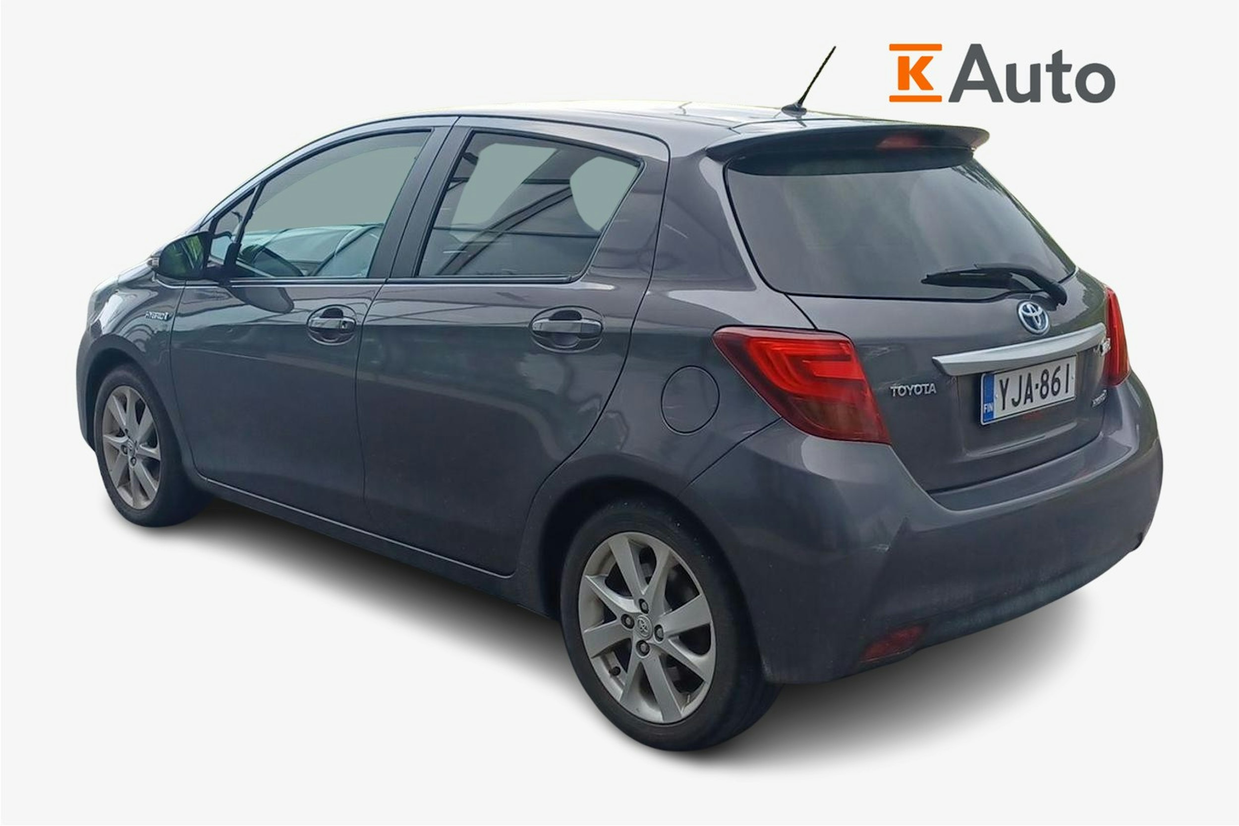harmaa Toyota Yaris 2015 kuva 2.