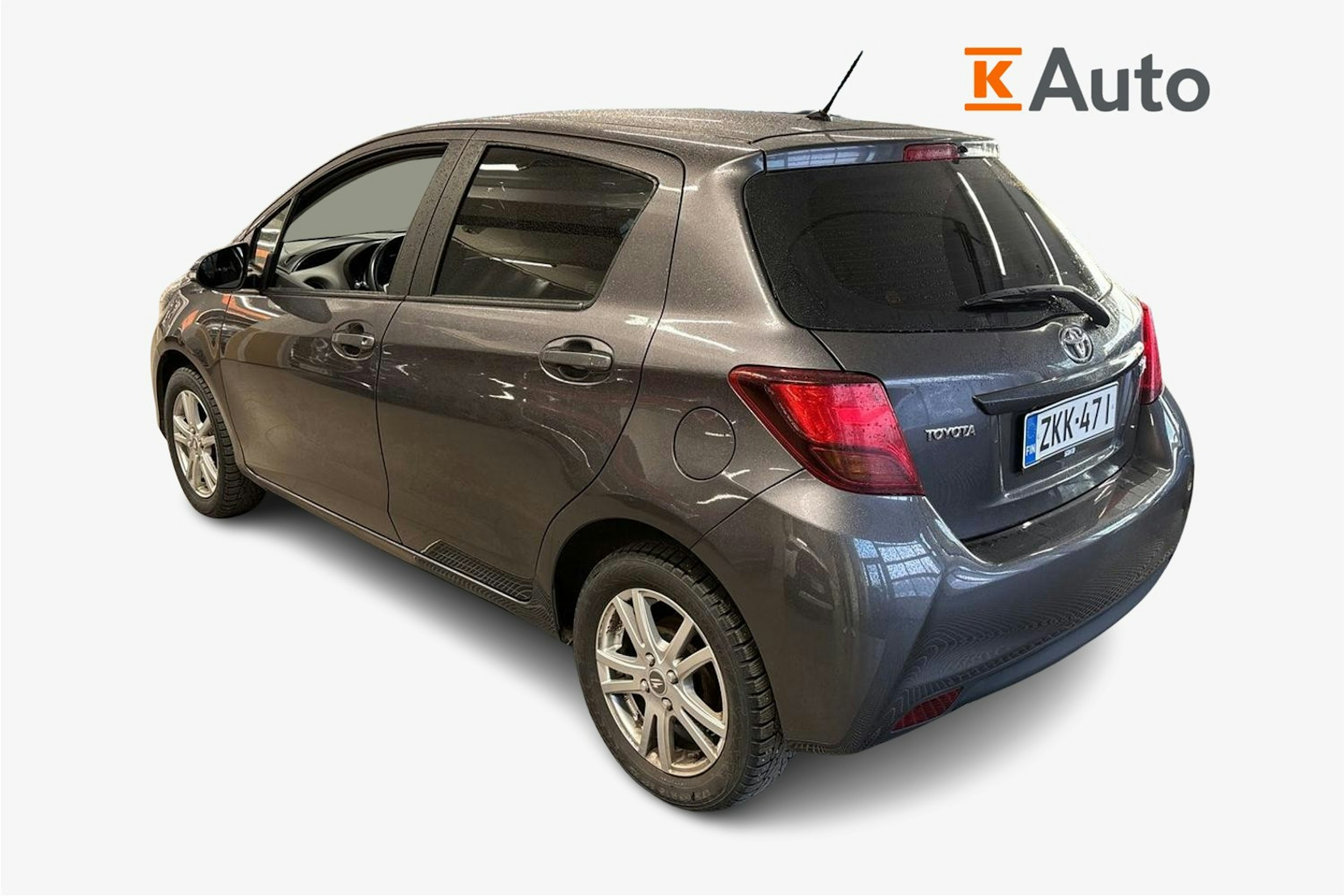 harmaa Toyota Yaris 2015 kuva 2.