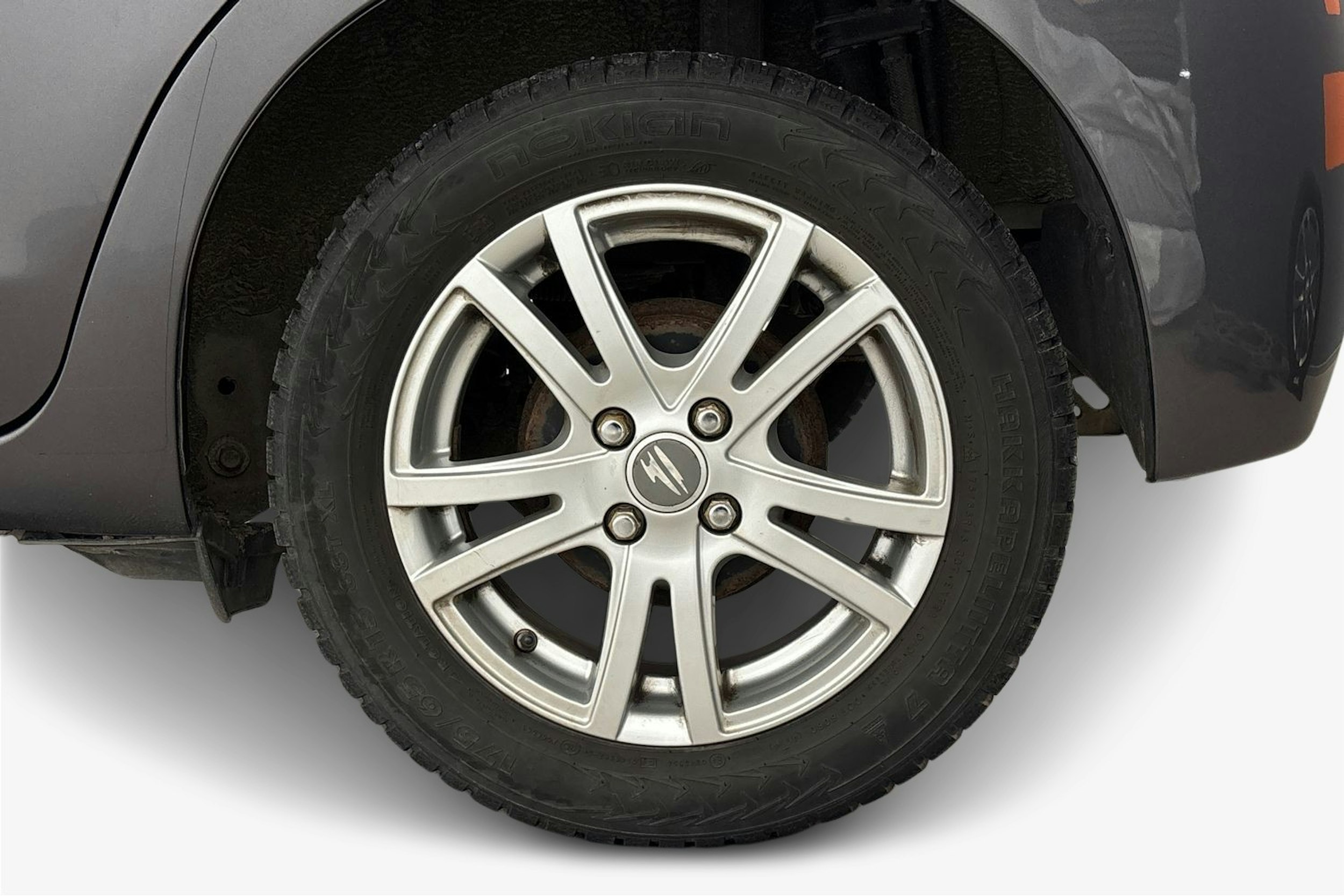 harmaa Toyota Yaris 2015 kuva 11.