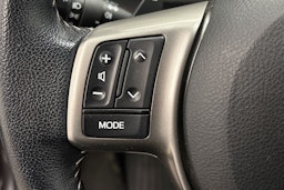 harmaa Toyota Yaris 2015 kuva 21.