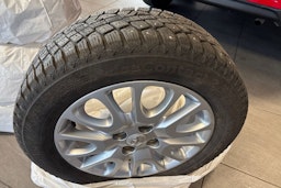 punainen Toyota Yaris 2016 kuva 14.
