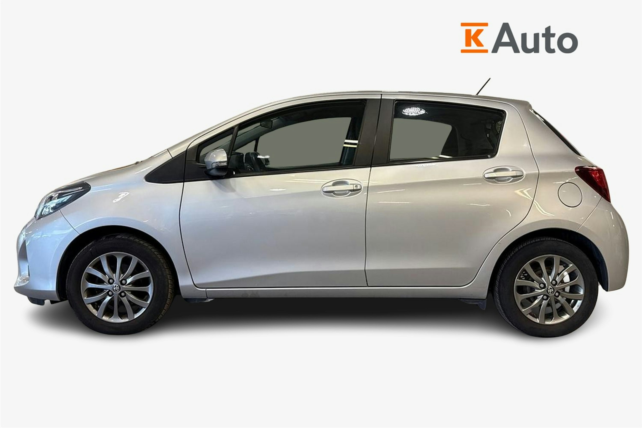 Hopea Toyota Yaris 2016 kuva 6.