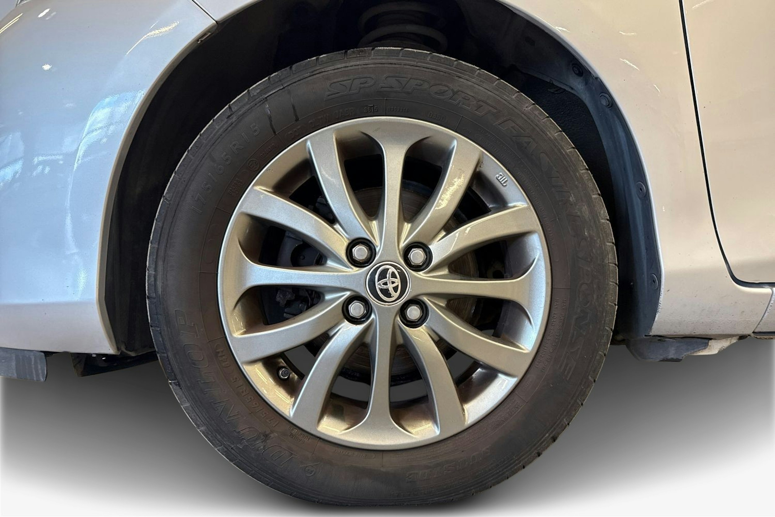 Hopea Toyota Yaris 2016 kuva 11.