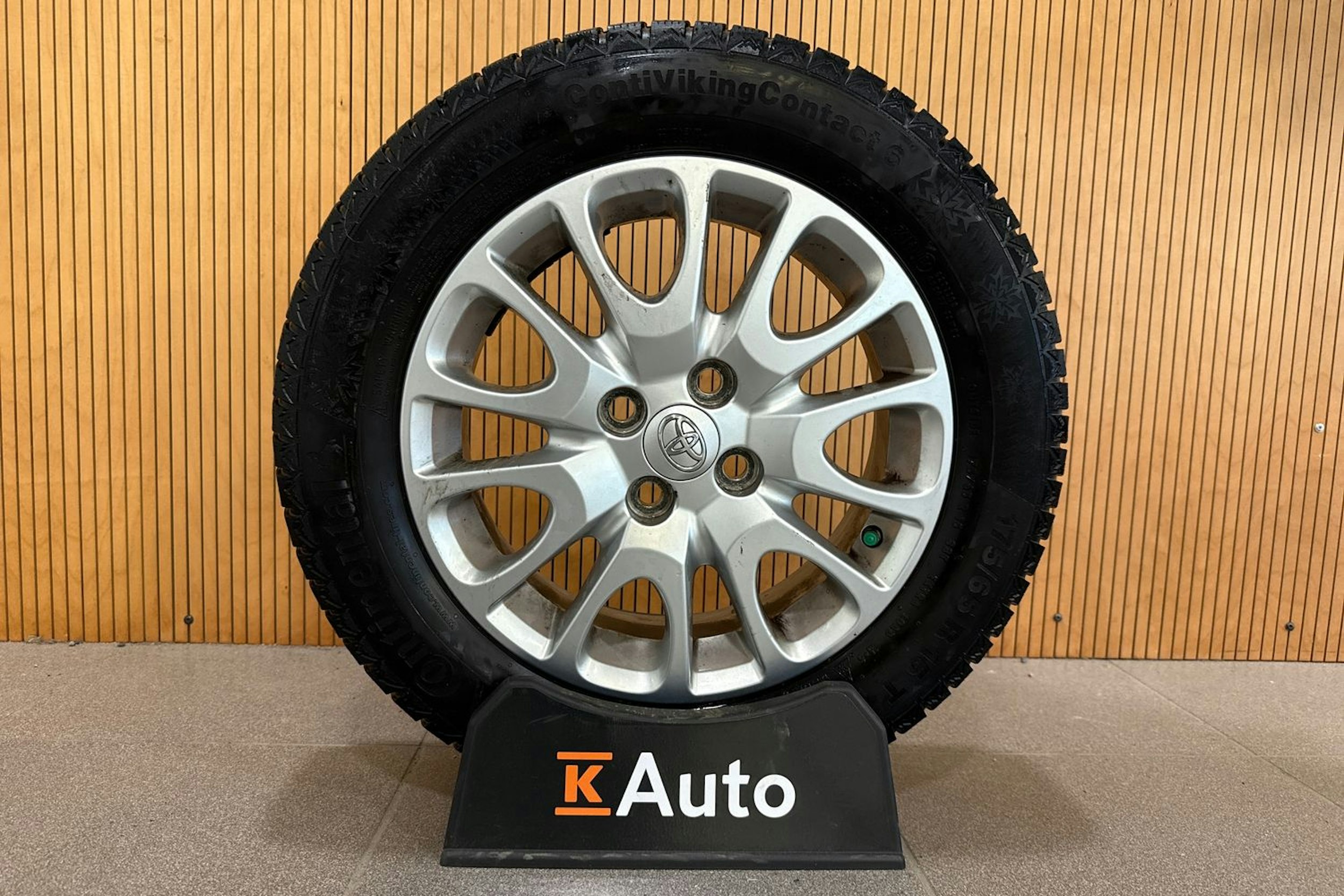 Hopea Toyota Yaris 2016 kuva 13.