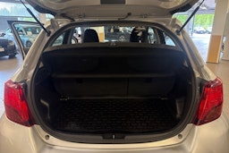 Hopea Toyota Yaris 2016 kuva 14.