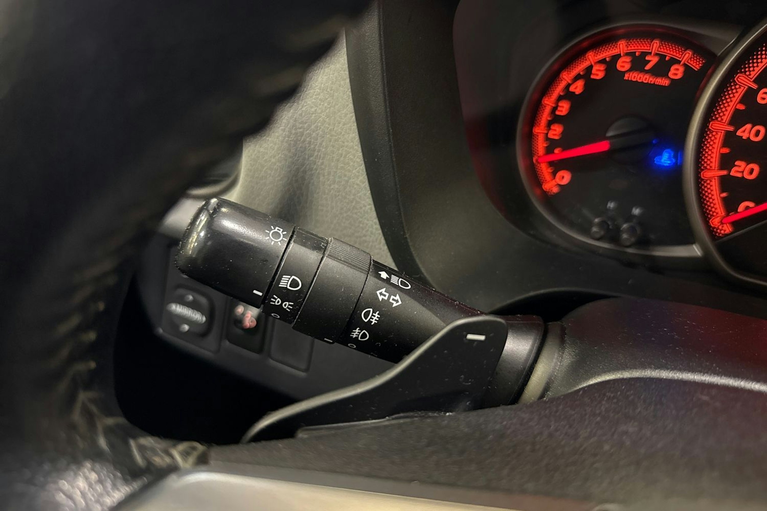 Hopea Toyota Yaris 2016 kuva 18.