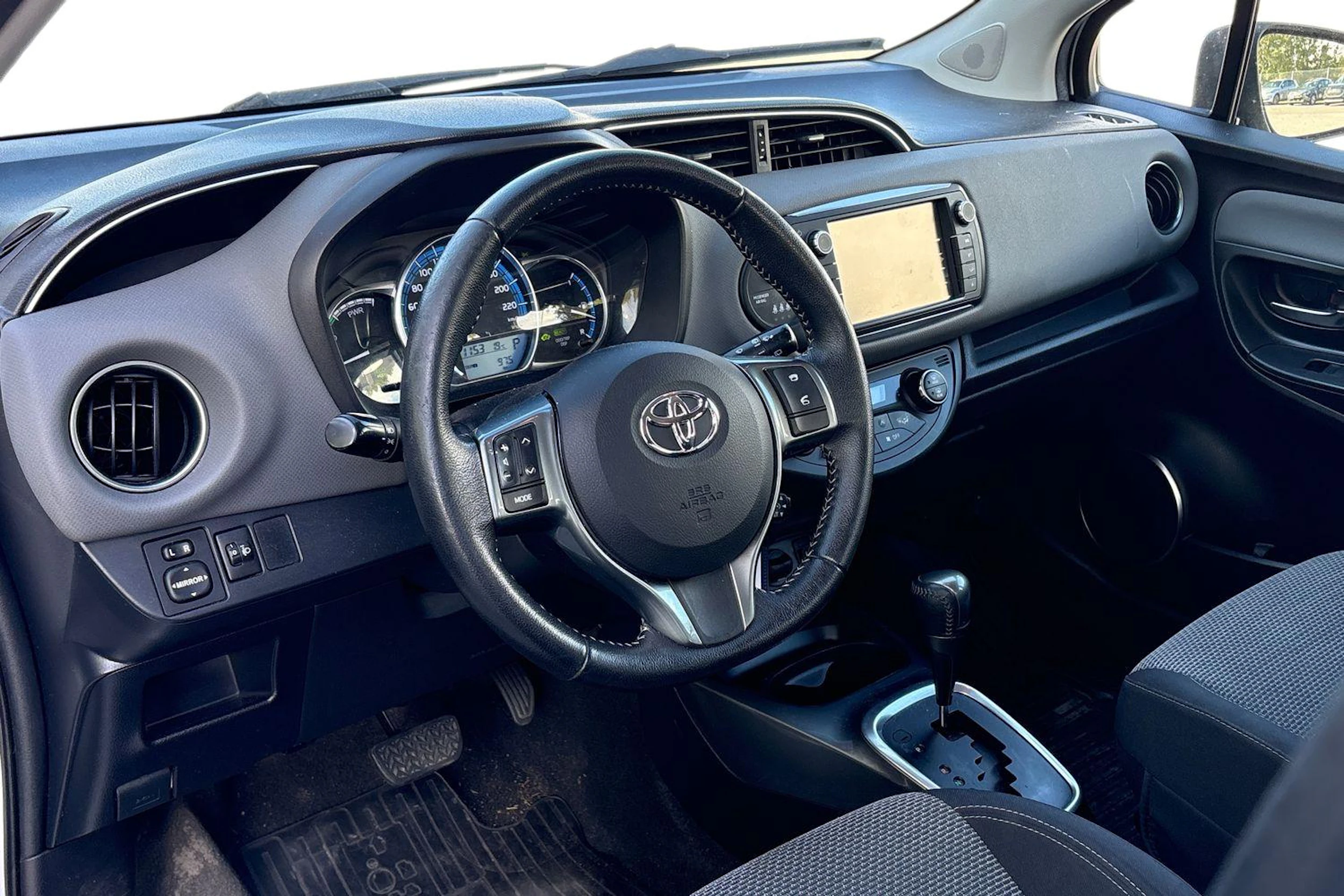 hopea Toyota Yaris 2016 kuva 3.