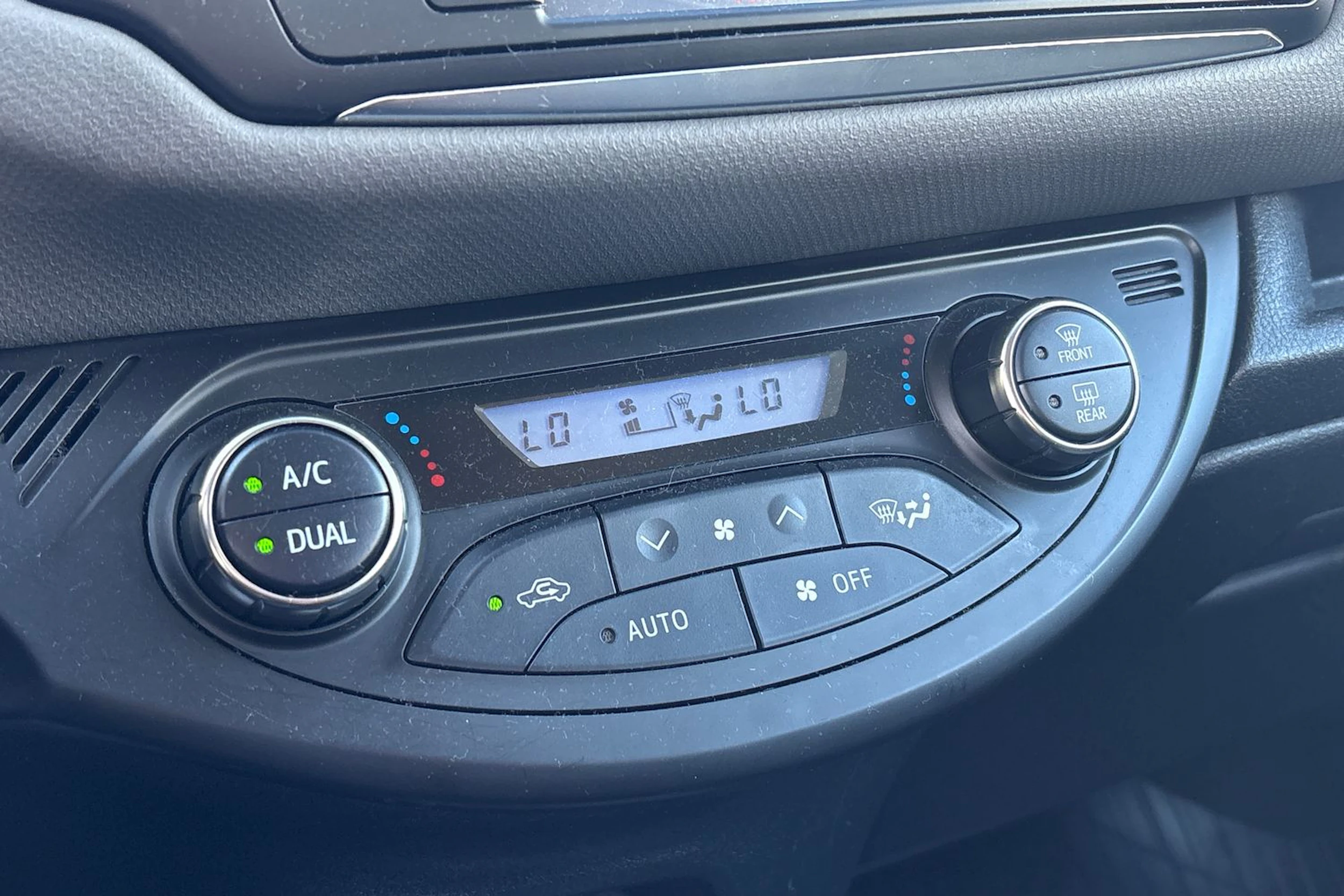 hopea Toyota Yaris 2016 kuva 7.