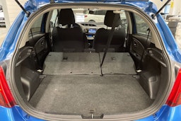 Sininen Toyota Yaris 2016 kuva 15.