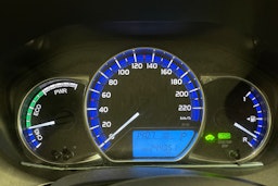 Sininen Toyota Yaris 2016 kuva 16.