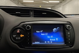 Sininen Toyota Yaris 2016 kuva 17.