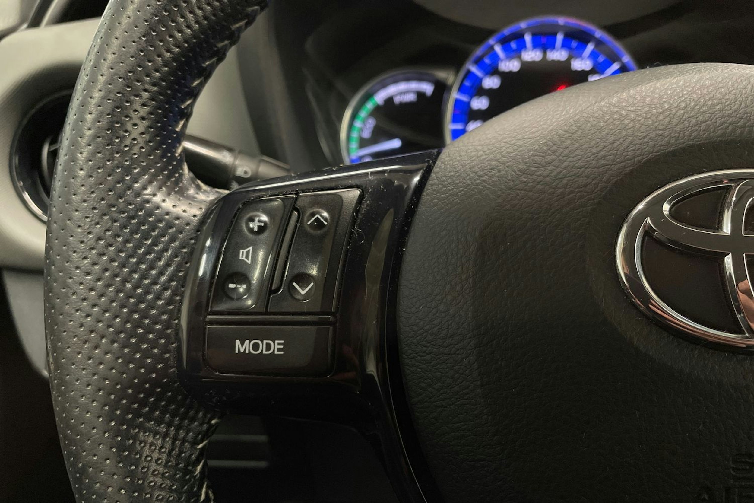 Sininen Toyota Yaris 2016 kuva 24.