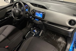 Sininen Toyota Yaris 2016 kuva 28.