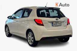 Valkoinen Toyota Yaris 2016 kuva 2.