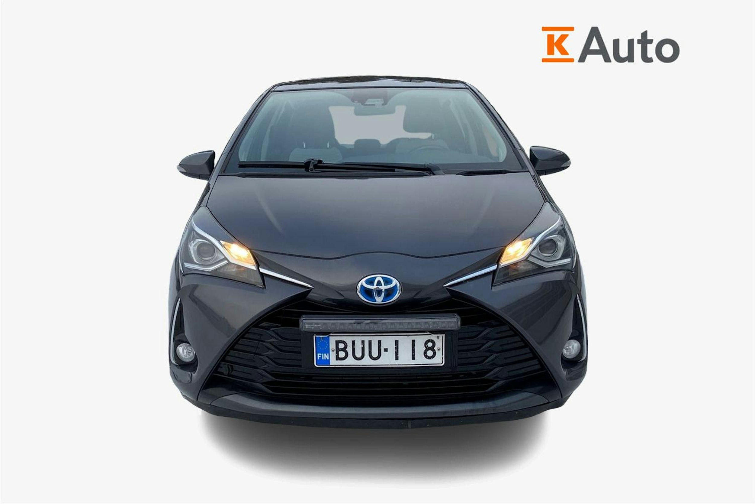 harmaa Toyota Yaris 2017 kuva 5.