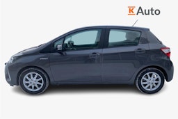 harmaa Toyota Yaris 2017 kuva 6.