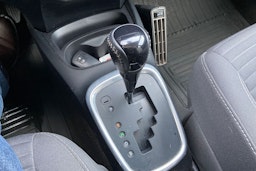 harmaa Toyota Yaris 2017 kuva 15.