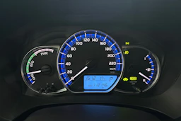 musta Toyota Yaris 2017 kuva 16.