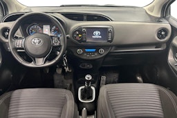valkoinen Toyota Yaris 2017 kuva 7.