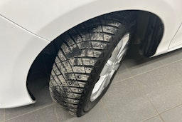 valkoinen Toyota Yaris 2017 kuva 10.