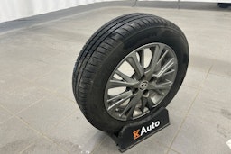 valkoinen Toyota Yaris 2017 kuva 14.