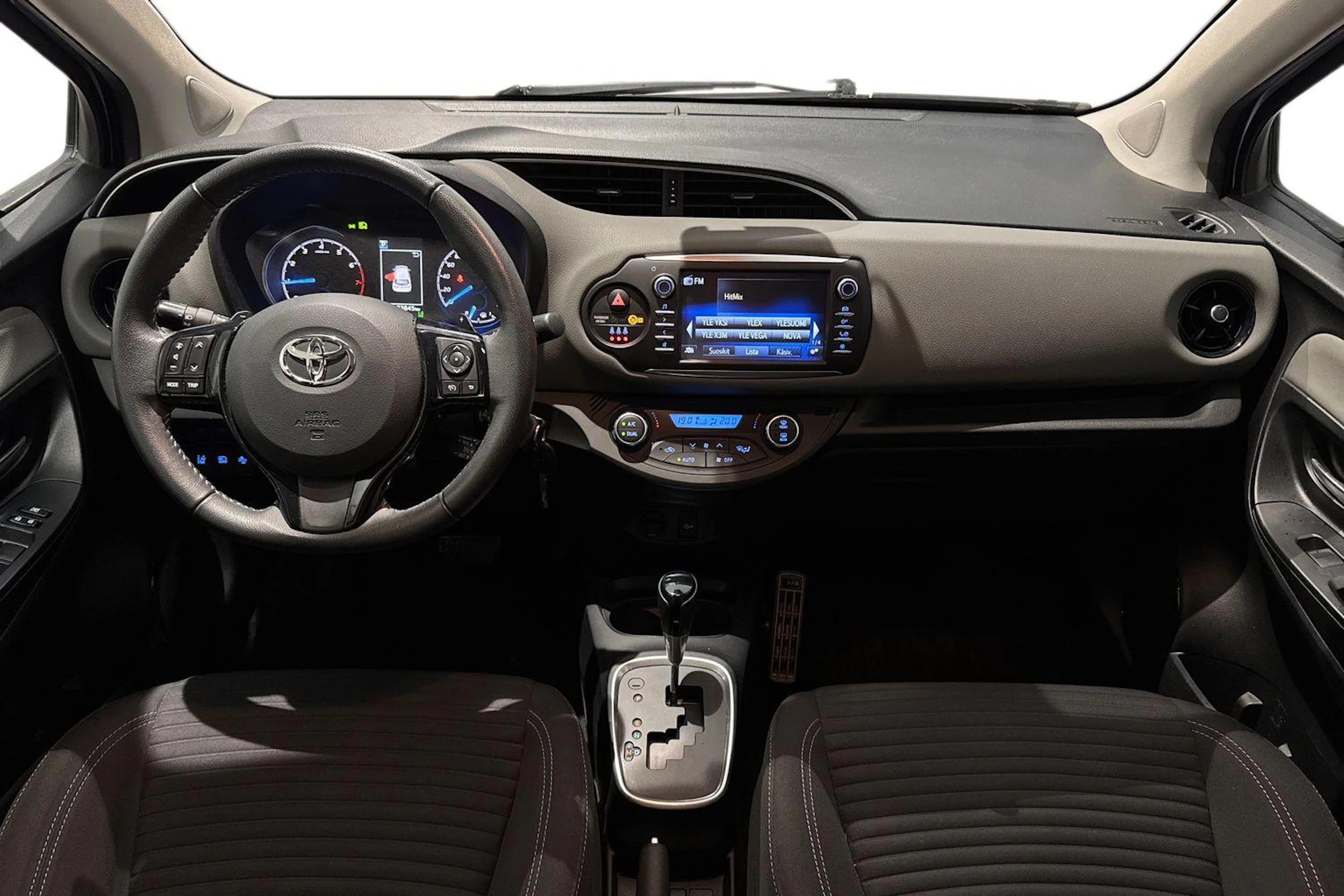sininen Toyota Yaris 2017 kuva 7.
