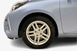 sininen Toyota Yaris 2017 kuva 9.