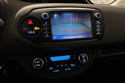 sininen Toyota Yaris 2017 kuva 19.