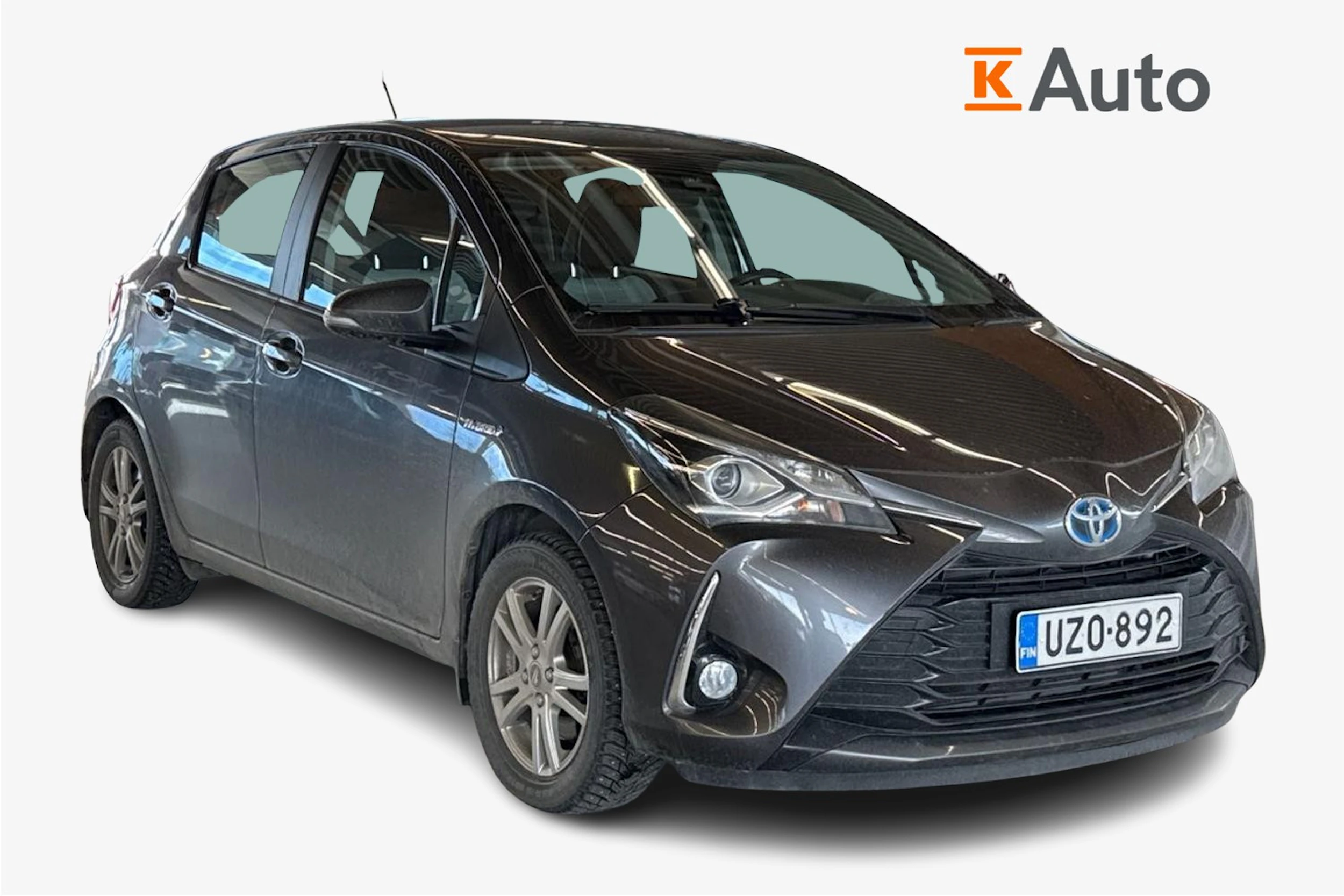 harmaa Toyota Yaris 2017 kuva 1.