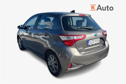 harmaa Toyota Yaris 2017 kuva 2.